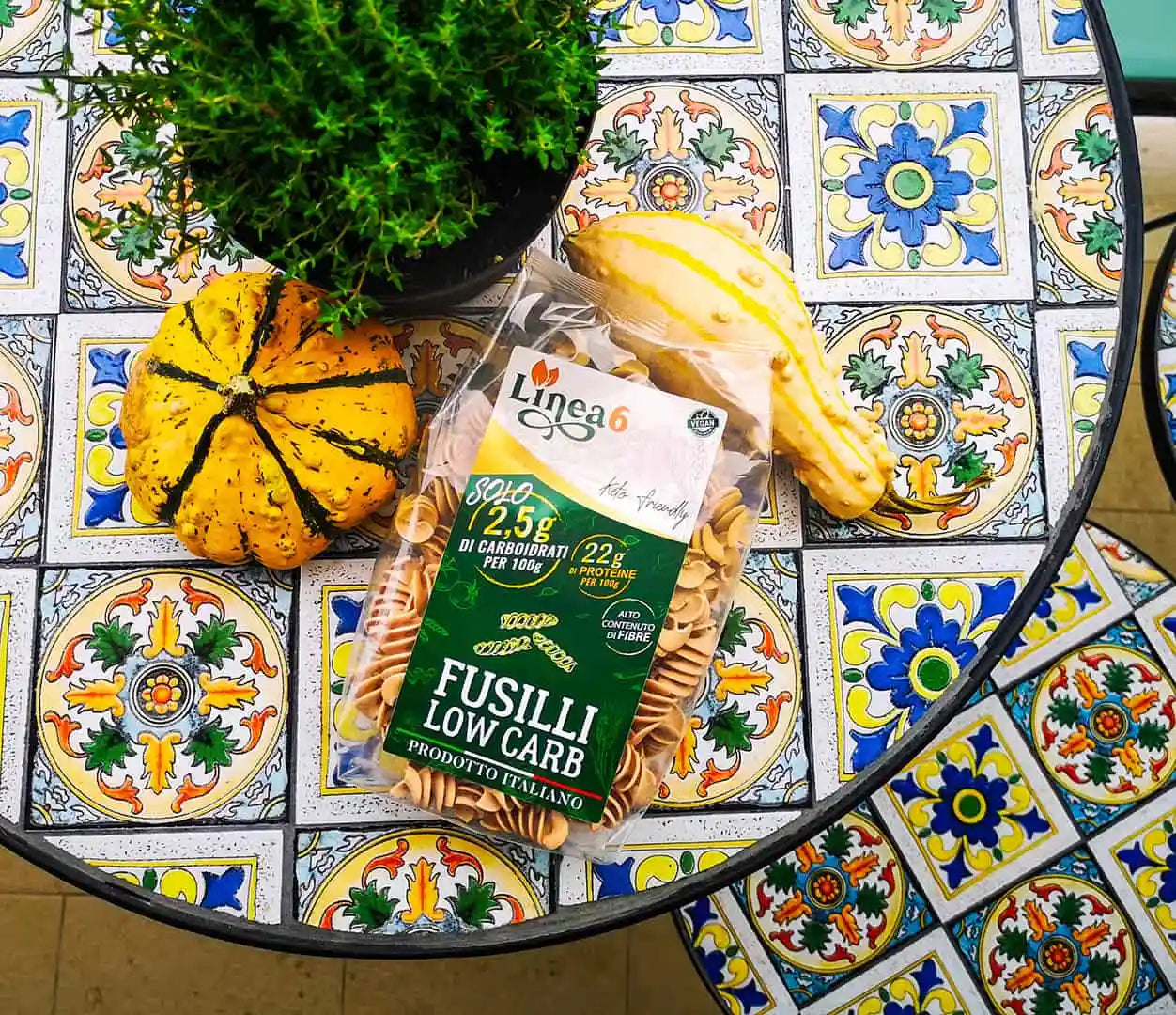 Fusilli cetogénico, sabor tradicional italiano, rico em proteína e apenas 2,5 hidratos de carbono por 100g. Linha 6