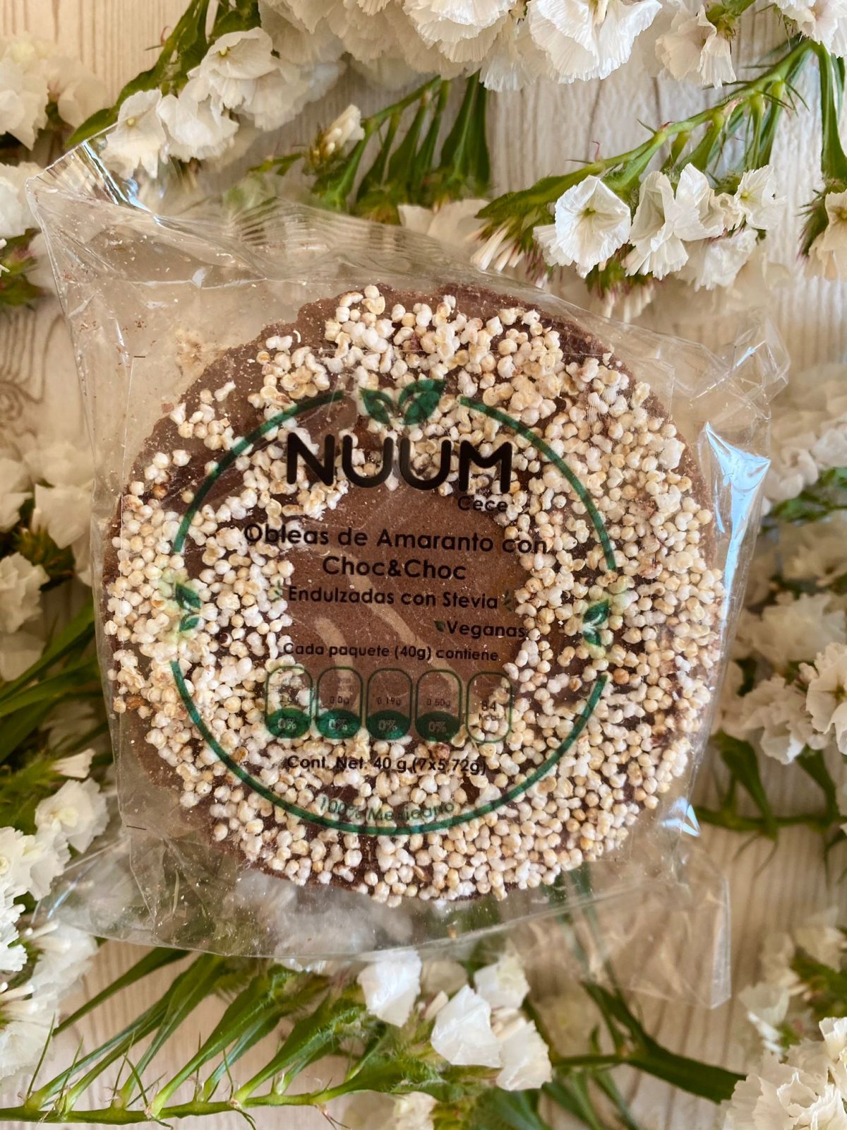 Chocolate-filled wafers. Vegan. With stevia.