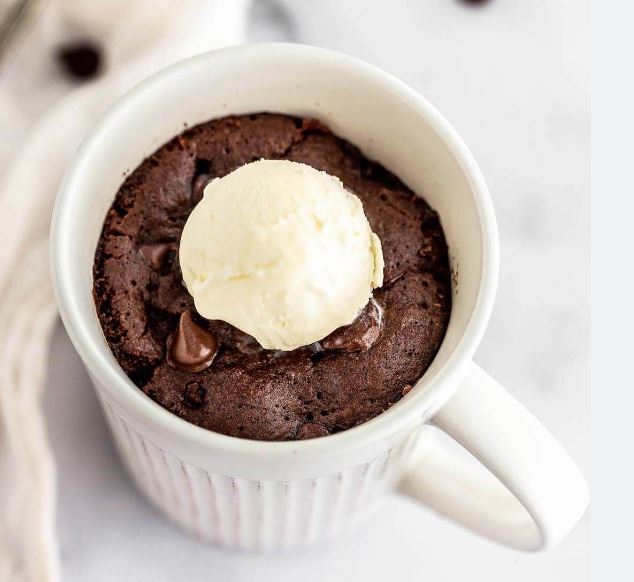 Bizcocho a la taza keto en 2 minutos